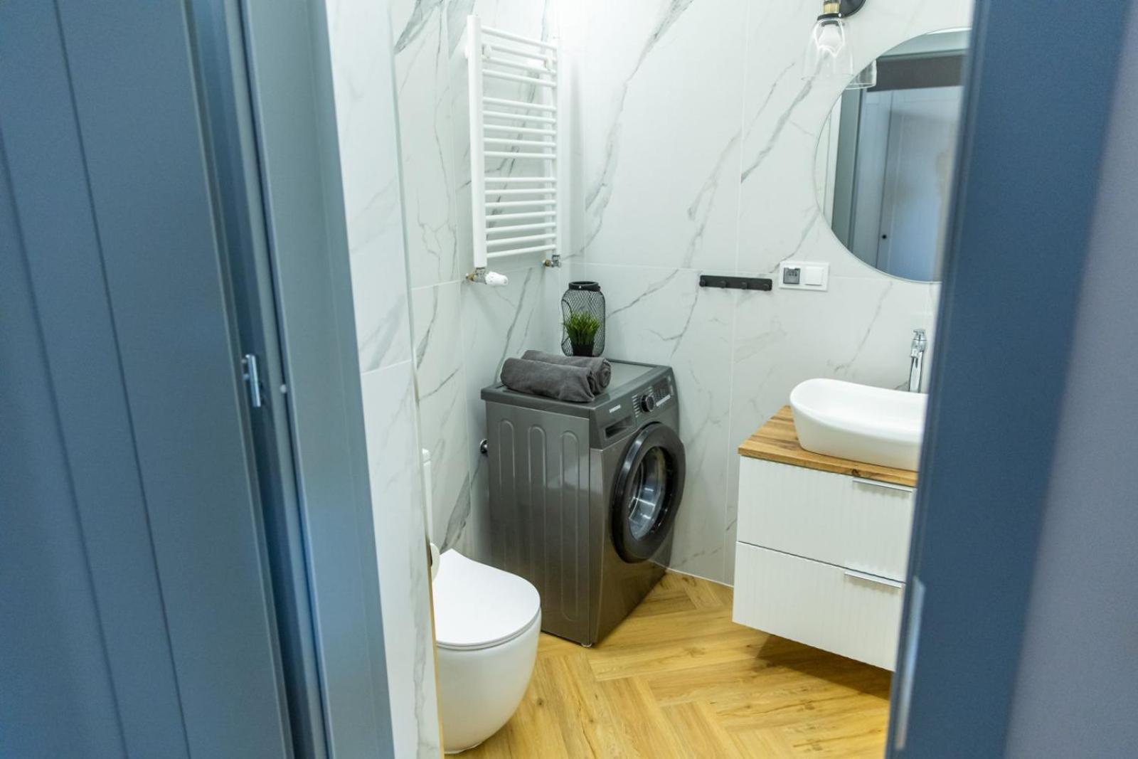 Solar Apartments I Stare Miasto 10Min I Priv Parking Free I Winda I Balkon Stary Toruń Zewnętrze zdjęcie